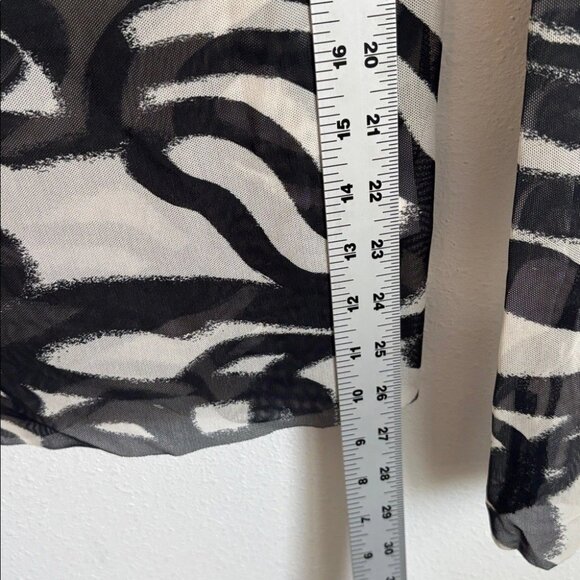 Humanoid Black and White Abstract Long Sleeve Top Womens Mesh Medium - Picture 5 of 6